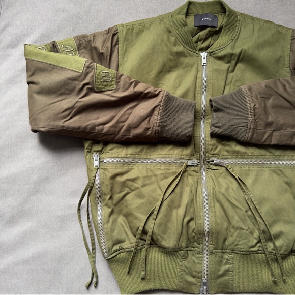 STAMPD “Time And 1 World” Bomber Jacket Size XL - Picture 5 of 9